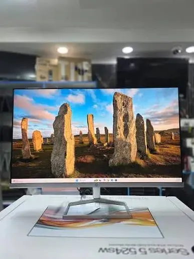HP Series 5 524sw 23.8-Inch Full HD IPS 100Hz White Monitor in Kenya | City Gadgets Kenya