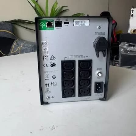 APC Smart-UPS C SMC3000I 3000VA 2100W LCD Pure Sine Wave Tower UPS in Kenya | City Gadgets Kenya